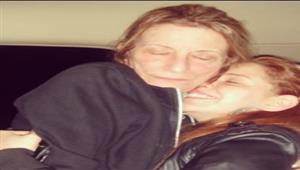 دنيا عبد العزيز تتذكر والدتها بكلمات مؤثرة