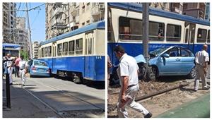 سيارة طائشة تصطدم بالترام في مزلقان سان ستيفانو بالإسكندرية