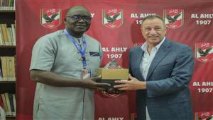 "نتطلع لتعاون مثمر مع الأهلي".. الخطيب يستقبل رئيس الاتحاد الأفريقي لكرة اليد