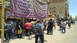 سؤال "مصباح حظيرة الدجاج" يثير سخرية في امتحان الجيولوجيا: ""عشان تنور للفراخ"