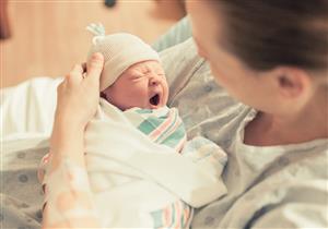   زوجان يبيعان طفلهما الرضيع لشراء آيفون وتصوير استوري انستجرام.. لن تتوقع ما حدث 