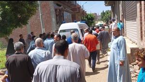 رفضت تسيب له شقتها فقتلها.. جنازة الأم ضحية ابنها في القليوبية