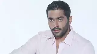 أحمد فلوكس: " لن أعمل في دولة أخرى إلا في مصر"