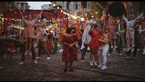 "مجنونة بيك" يضم 30 استعراضا غنائيا في ١٥ حلقة