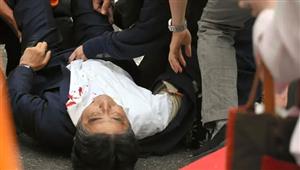 إعادة جثمان رئيس الوزراء الياباني الأسبق شينزو آبي إلى منزله في طوكيو