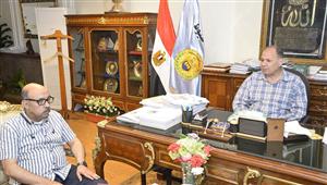 محافظ أسيوط: رفع درجة الاستعداد بالمستشفيات ومنع الإجازات خلال عيد الأضحى  