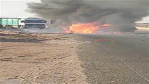    بالفيديو والصور- لحظة اشتعال النيران في أتوبيس وتفحمه بطريق السخنة