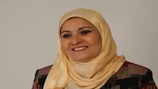 أول رد لهبة قطب على منتقدي زفاف ابنتها