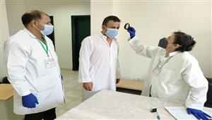 ضمن "حياة كريمة".. الكشف على 1795 مواطنا في قافلة مجانية بالمنيا