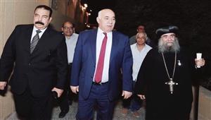 القيادات الأمنية تتفقد دير العذراء في درنكة.. وتهنئ الأنبا يوأنس أسقف أسيوط - صور