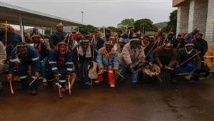 تتويج أقوى ملك في جنوب إفريقيا لأول مرة بعد 50 عامًا