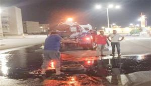 صور.. إصلاح عطل الصرف الصحي في الشارع العمومي بطور سيناء