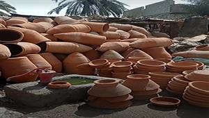 "الذهب المحروق".. "صناعات الفخار" مهنة تواجه الاندثار في المنيا - فيديو وصور