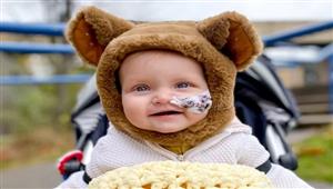   "لا شيء يجهزك لفقدان طفل".. تحذير أم من ظهور علامة في العين تكشف الإصابة بالسرطان 