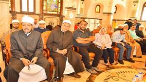 محافظ أسيوط يزور دير درنكة ويهنئ الأقباط بختام احتفالات صيام العذراء