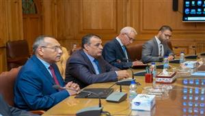 وزيرا "الإنتاج الحربي" و"قطاع الأعمال العام" ورئيس "العربية للتصنيع" يبحثون سبل تعزيز التعاون​