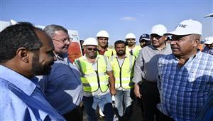  وزير النقل يتفقد أعمال تنفيذ الخط الأول من مشروع القطار الكهربائي السريع