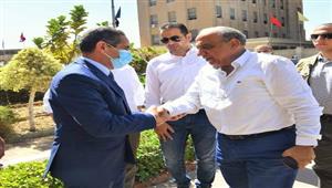     عصمت يتفقد مواقع الإنشاءات الجديدة لمصانع شركة مصر للغزل بالمحلة