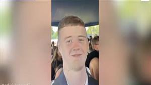 تصطحب صورة مجسمة لشقيقها لمهرجان بعدما توفي بحادث