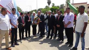 بالصور.. ممر شرفي لرئيس جامعة المنيا بعد انتهاء فترة عمله