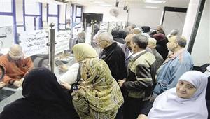 "الإدارية العليا" تعاقب رئيس صرف جذب صاحب معاش للوقوف بالطابور رغم مرضه 