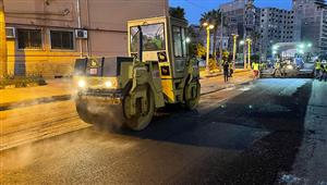 إنجاز 80 % من أعمال رصف 24 شارع بحي غرب الإسكندرية 