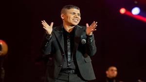 مدرس يشرح مهرجان "عود البطل" وعمر كمال يعلق (فيديو)