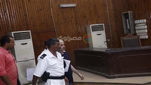 ردد "لا حول ولا قوة إلا بالله".. كواليس ظهور المتهم بـ"مذبحة الريف الأوروبي" في المحكمة