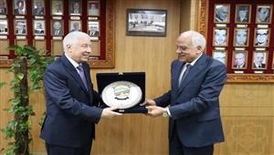 محافظ الجيزة يهنئ رئيس قضايا الدولة بتولي مهام منصبه