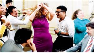 بعد 32 عام.. خيري بشارة يفجر مفاجأة عن أحمد زكي في فيلم "كابوريا"