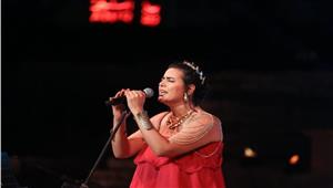 خمس فصول".. عودة دينا الوديدي بألبوم جديد يضم 5 أغاني