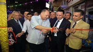 محافظ أسيوط يفتتح معرض حزب "الشعب الجمهوري" لبيع المستلزمات المدرسية (صور)