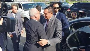 "آمنة" يصل السويس في أول زيارة بعد توليه حقيبة التنمية المحلية