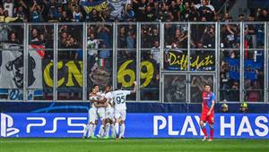 إنتر ينتصر على فكتوريا بلزن.. ويعقد مجموعة الموت