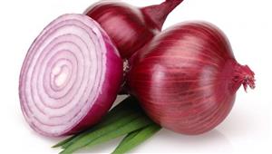 ماذا يحدث إذا وضعت بصلة في "الشراب" وارتديه ليلا؟