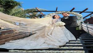 هكذا احتفلت الفنانة ديانا كرزون بعيد زواجها الثاني.. والجمهور :"ثنائي جميل"