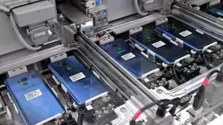 مصر تُصنّع 6 ملايين هاتف عالمي محليًا.. و"تنظيم الاتصالات" يكشف قواعد استيراد الأجهزة من الخارج