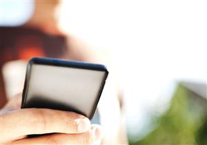 لهذا السبب- دراسة تحذر من استعمال الموبايل تحت أشعة الشمس