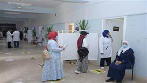 بدء الكشف الطبي للطلاب الجدد الملتحقين بجامعة القاهرة -صور