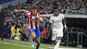 "هتافات عنصرية وإلقاء أجسام غريبة".. سر غضب نجم ريال مدريد أمام بلد الوليد (فيديو)