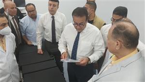 العجز 40%.. وزير الصحة ينتقد سير العمل في مستشفى أبوتيج بأسيوط - صور