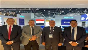 وزير النقل يزور معرض السكك الحديدية "إينو ترانس" في ألمانيا -صور