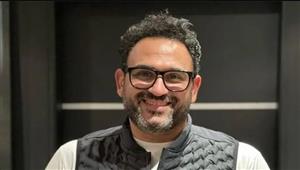 في عيد الأب.. أكرم حسني يوجه رسالة لوالده الراحل