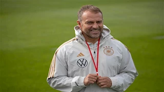 "تعديلات مفاجئة".. فليك يعلن تشكيل برشلونة أمام جيرونا بالليجا