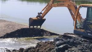 بالصور- إزالة 28 فدان مزارع سمكية في بورسعيد