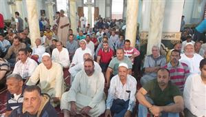 صعد المنبر بالقميص والبنطلون.. نقل ومجازاة خطيب مسجد في بني سويف