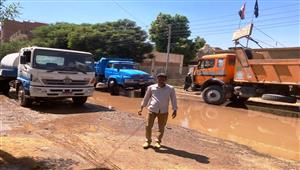 بالصور- قطع المياه عن مدينة إدفو بسبب كسر مفاجئ في خط رئيسي