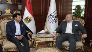 صور.. محافظ بني سويف يستقبل وزير الشباب والرياضة 