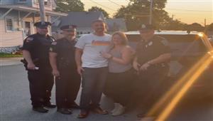  بمساعدة الشرطة.. شاب يوهم حبيبته بالقبض عليه أمام عينيها لعرض الزواج عليها (فيديو)