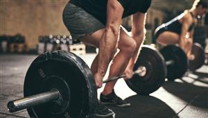 هل يتسبب رفع الأثقال في الوفاة مبكرا؟.. دراسة تحسم الجدل